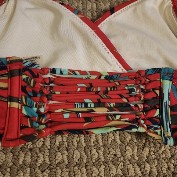 VS Tropical Bikini Top - Picture 5 of 6